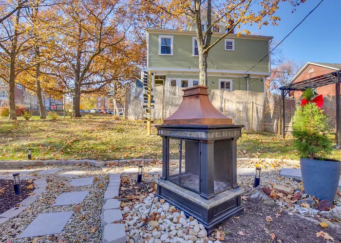 Dreamy St Charles Retreat W/ Furnished Patio!